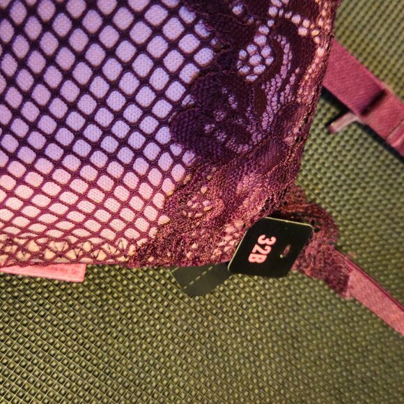 La Senza - NWT Pastel Pink Bra and Panty Set - Picture 5 of 6